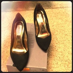 Jennifer López heels